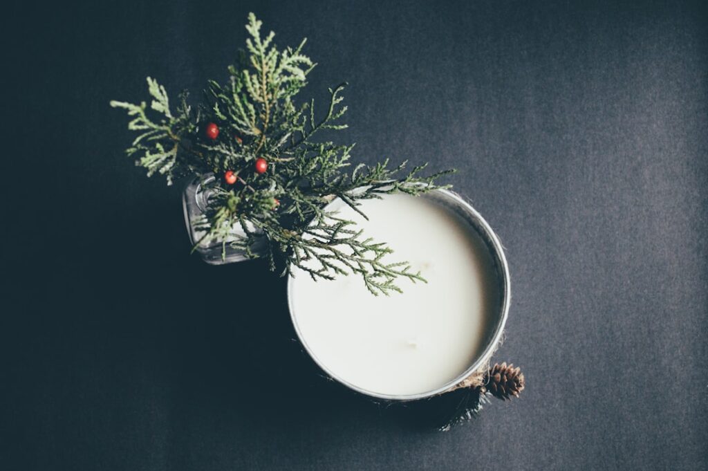 Festive Scent-Scaping: Curating Holiday Home Aromas - minimalist holiday aroma